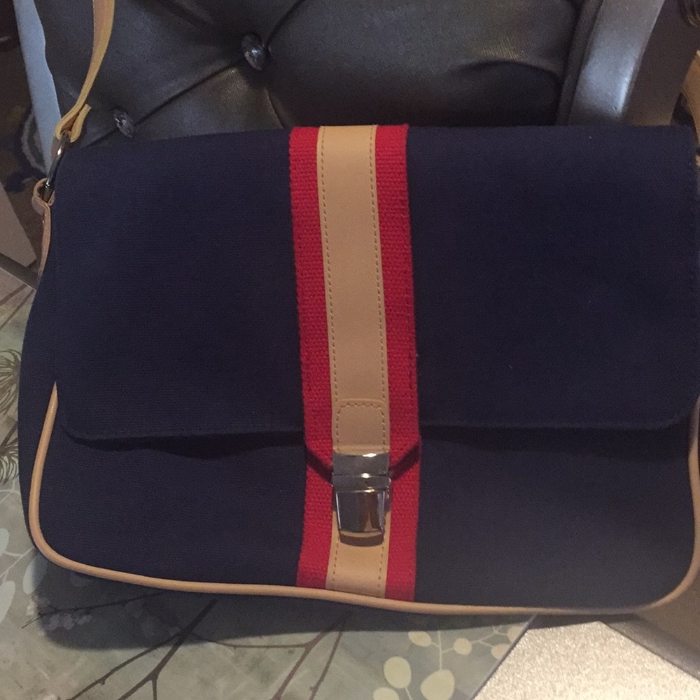 Rolfs Purse - Picture 2 of 8